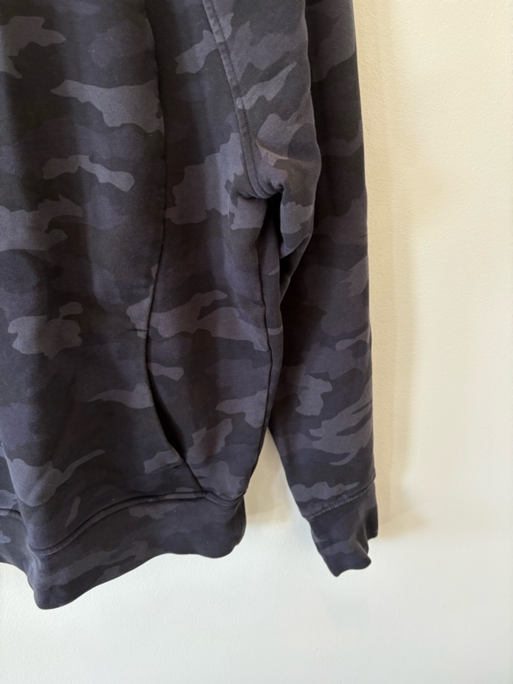 Lululemon Black Camo Crewneck Sweatshirt - 8 - Picture 2 of 5